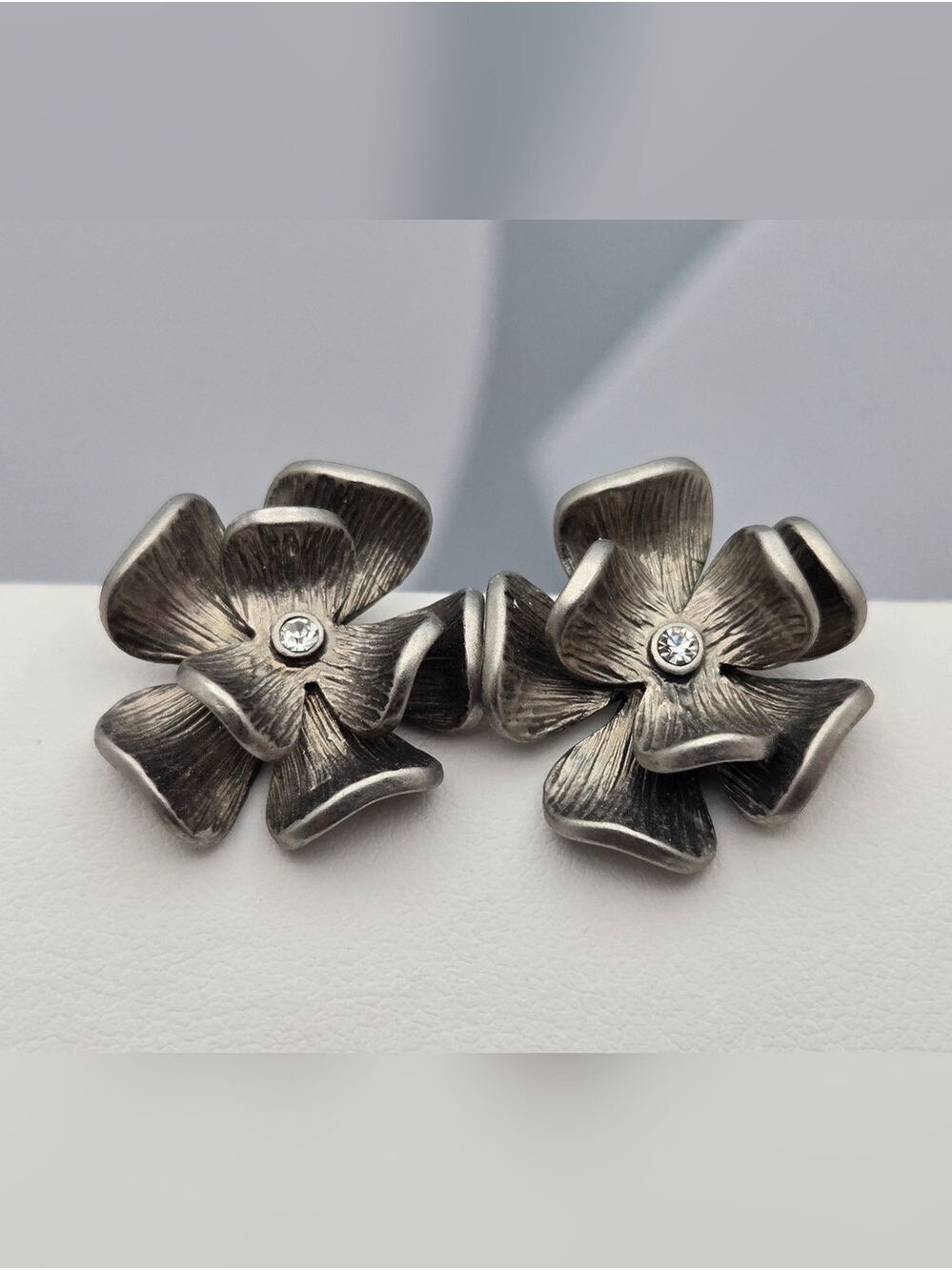Vintage Style Oxidized Silver Tone Flower Earrings Rhinestone Center 7/8" New